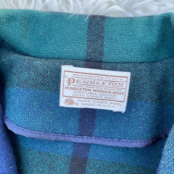 Vintage Pendleton 100% wool long plaid coat - Picture 6 of 7
